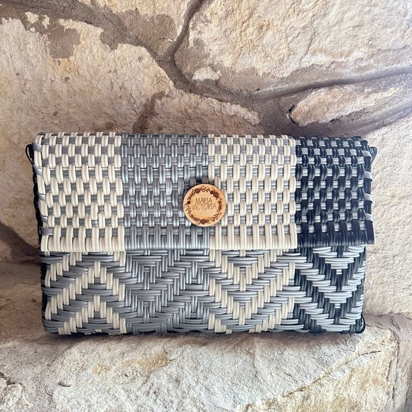 Maria Victoria Clutch Gray and Black white - Picture 2 of 5